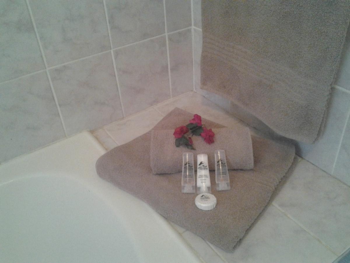 Trennerys Hotel Qolora Mouth Room photo